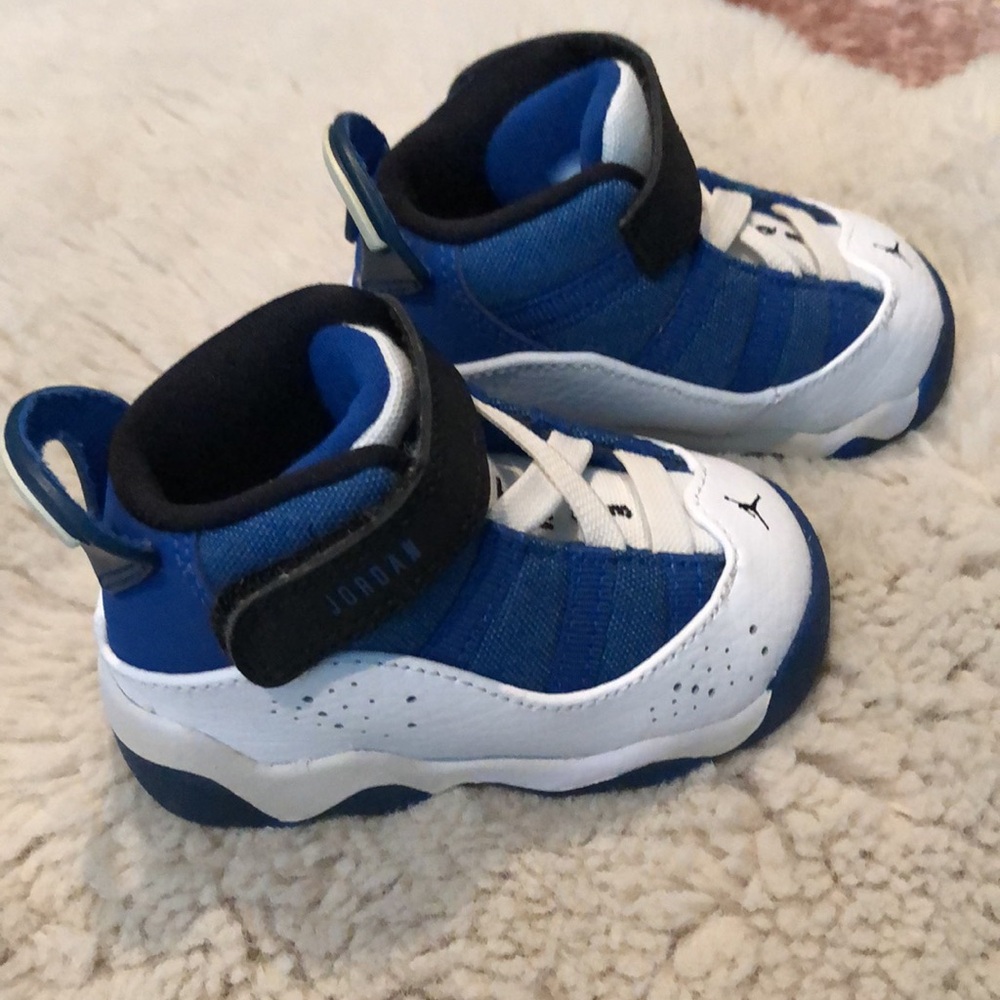 EUC Jordan 6 Rings - Picture 2 of 6
